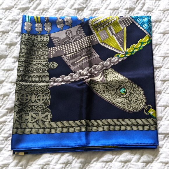 NWT Hermes 100% Silk Ceintures ET Liens 140cm 54\